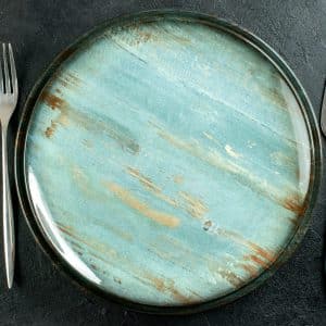 Assiette à motif design épuré