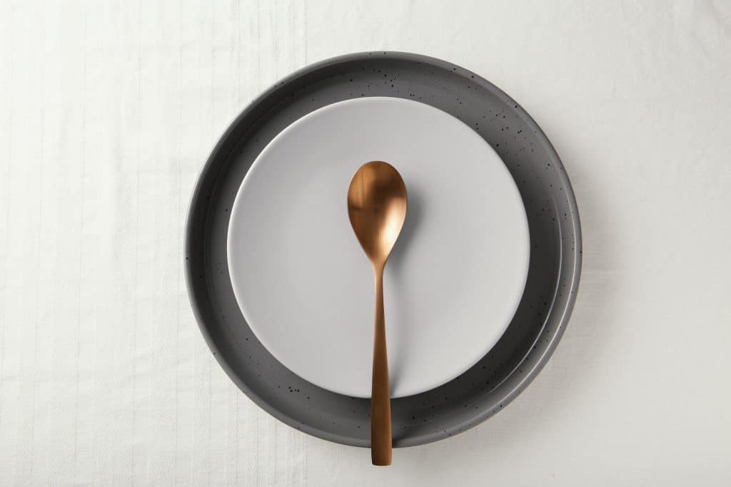 Assiette en céramique robuste